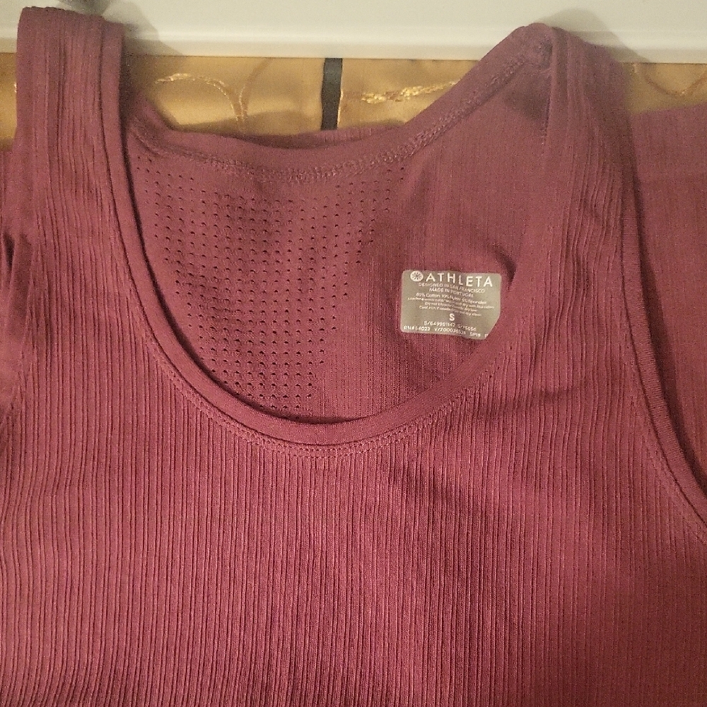 Athleta Women's Burgundy Tank Top